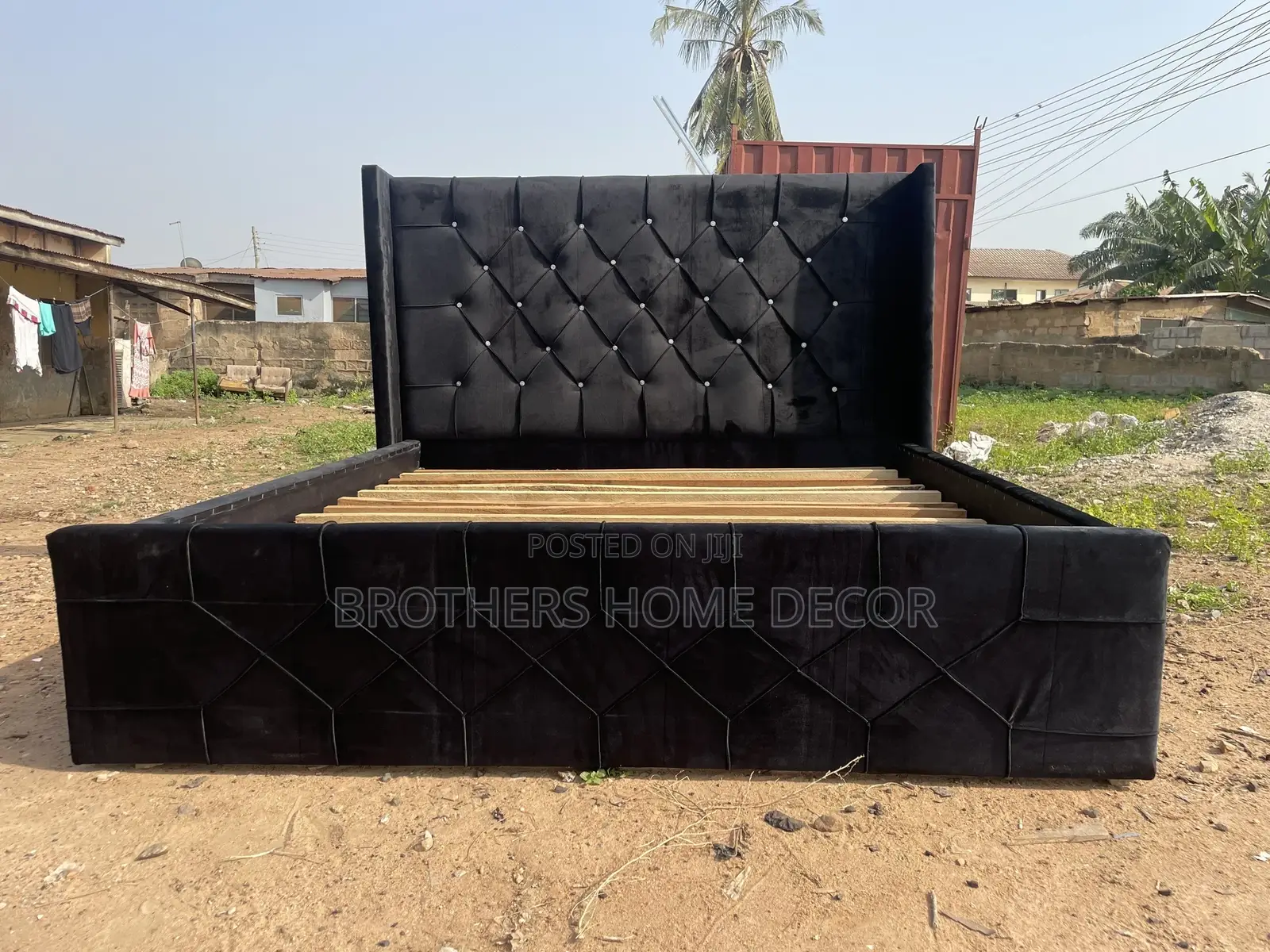Glow Queen Size Bedframe 72/75