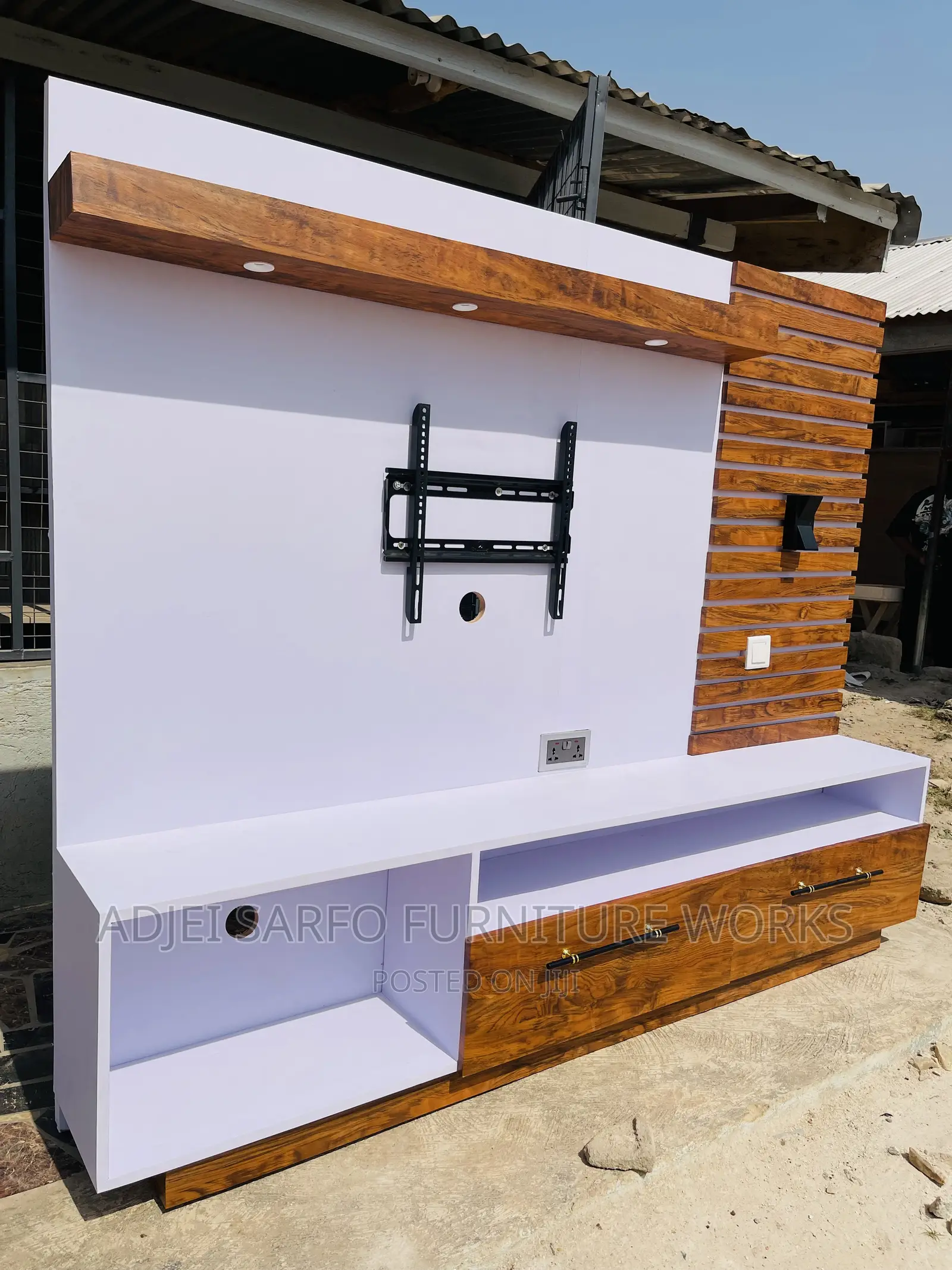 Original Modern Led Tv Stand