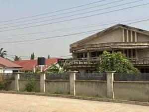10bdrm House in Dome for sale