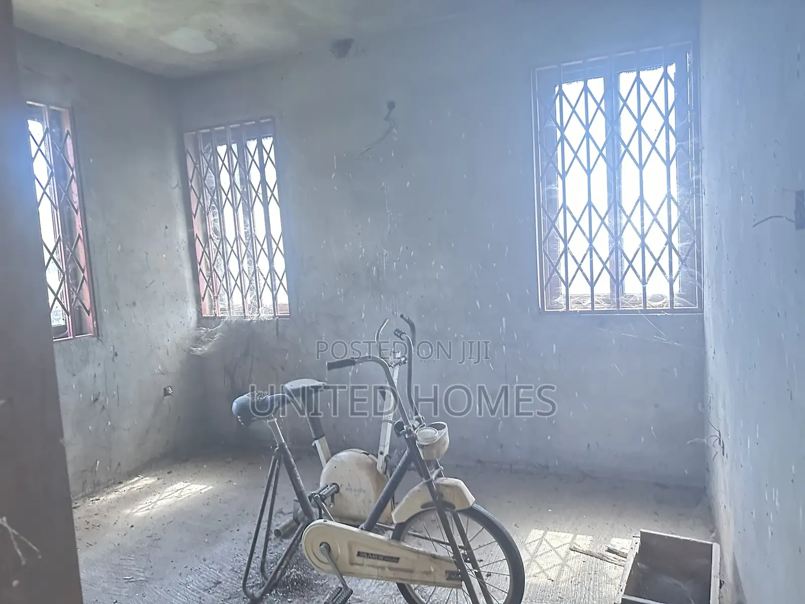 10bdrm House in Dome for sale