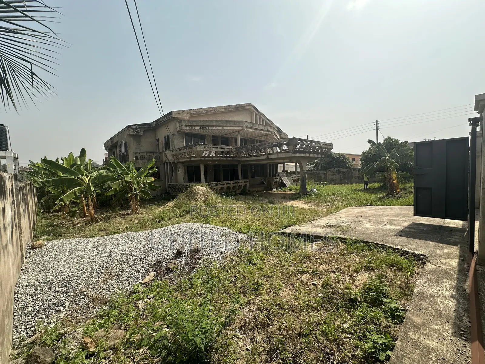 10bdrm House in Dome for sale