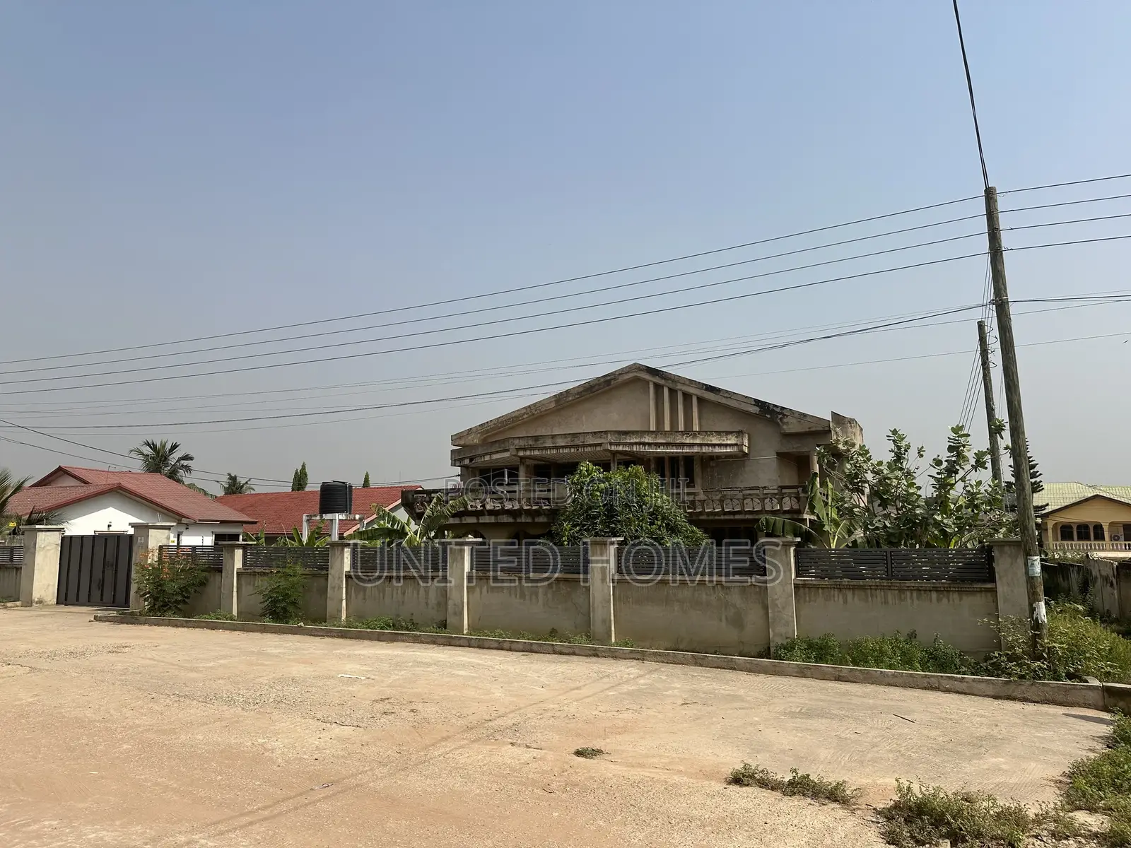 10bdrm House in Dome for sale