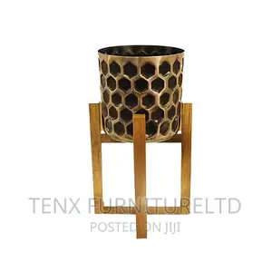 Decor Planter With Wooden Stand Small(Accasia))