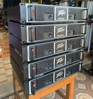 Peavey Cs4000 Professional Power Amplifier (2ru)