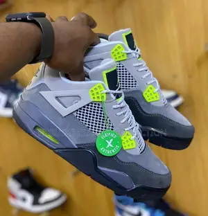 Air Jordan 4 Sneakers