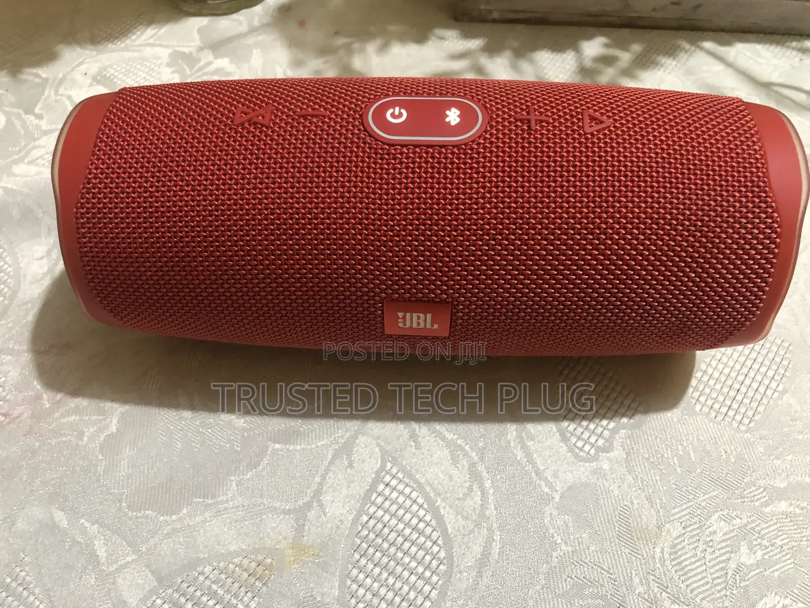 Preowned JBL Charge 4 Bluetooth Speaker From America 4sale