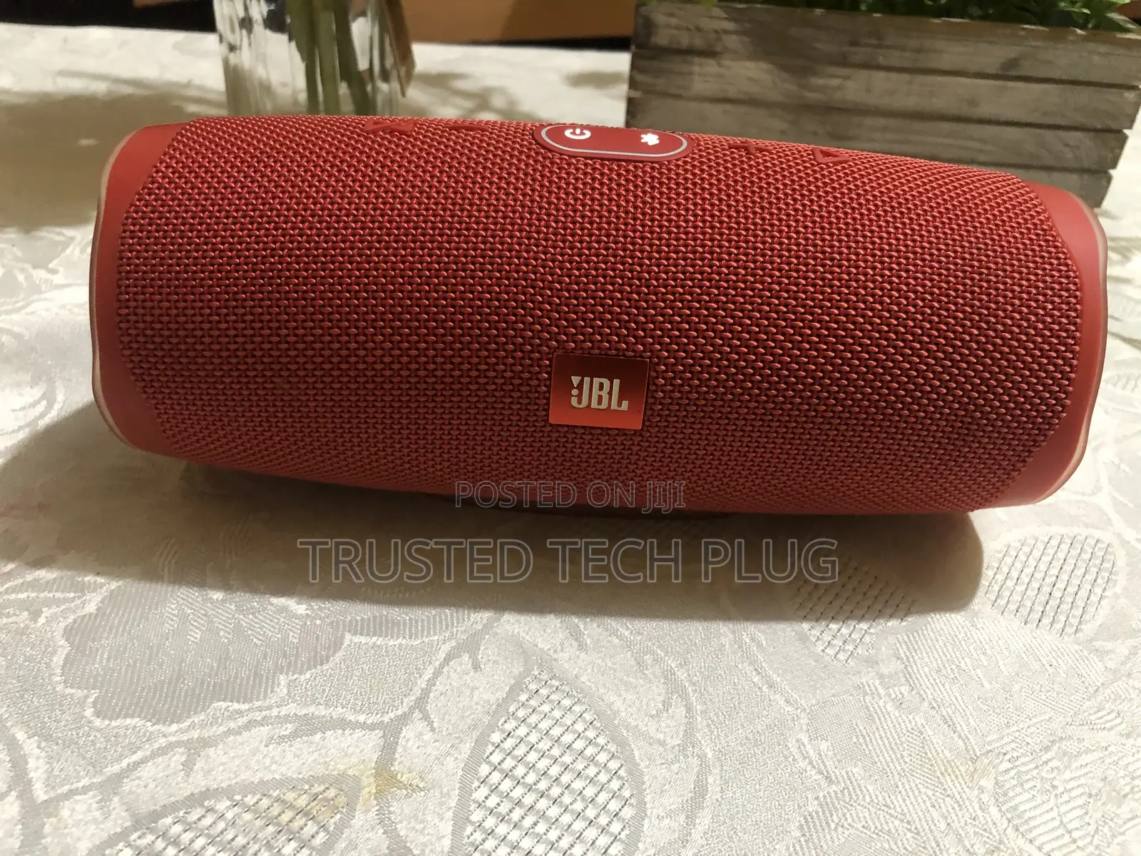 Preowned JBL Charge 4 Bluetooth Speaker From America 4sale