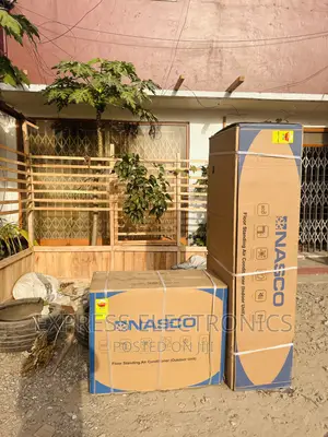 Split Floor Standing AC Nasco 2.5hp White 