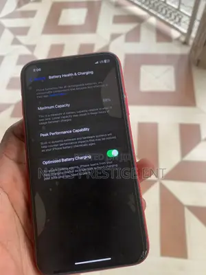 Apple iPhone 11 128 GB Red