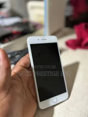 Apple iPhone XR 128 GB Red