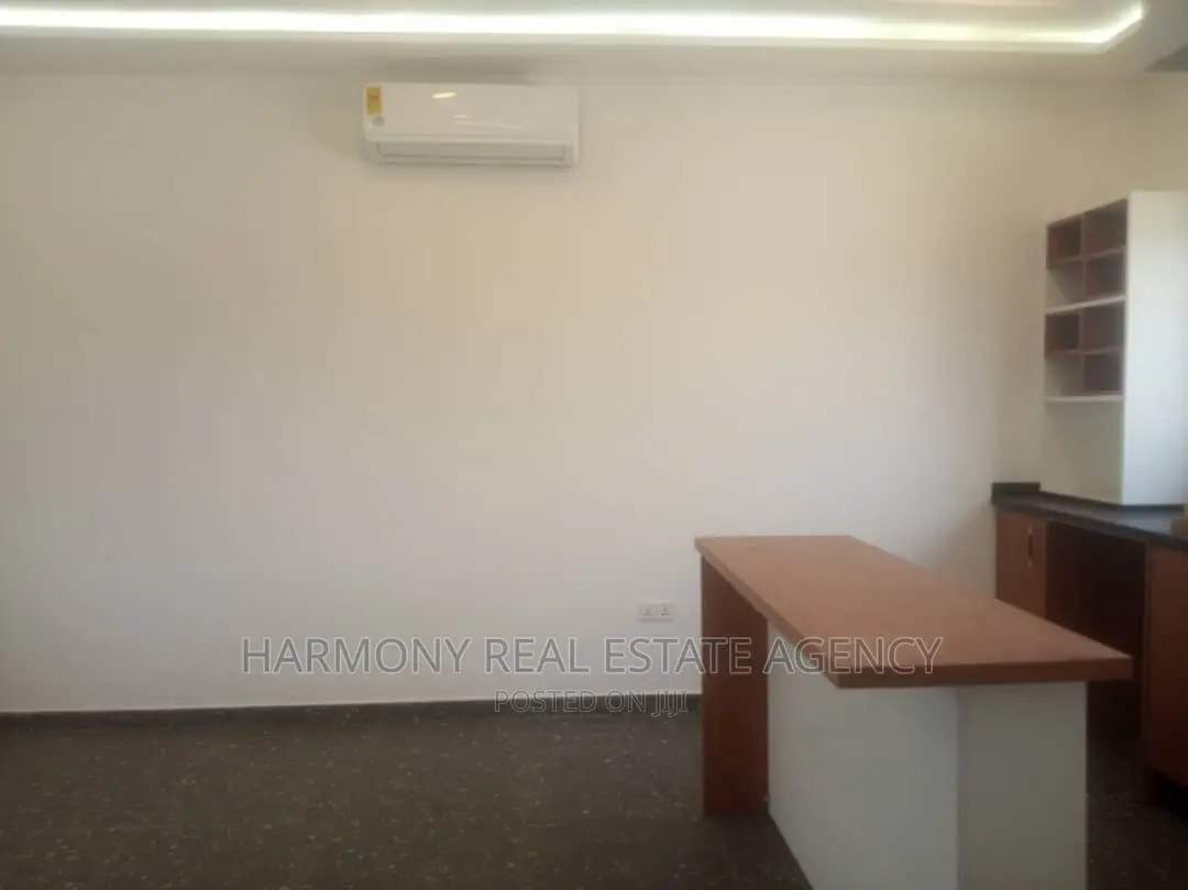 4bdrm House in Abelemkpe for sale