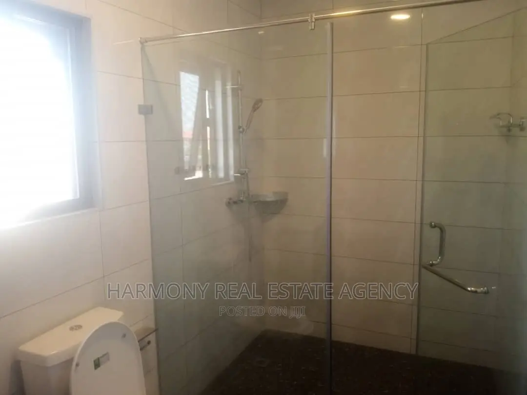 4bdrm House in Abelemkpe for sale