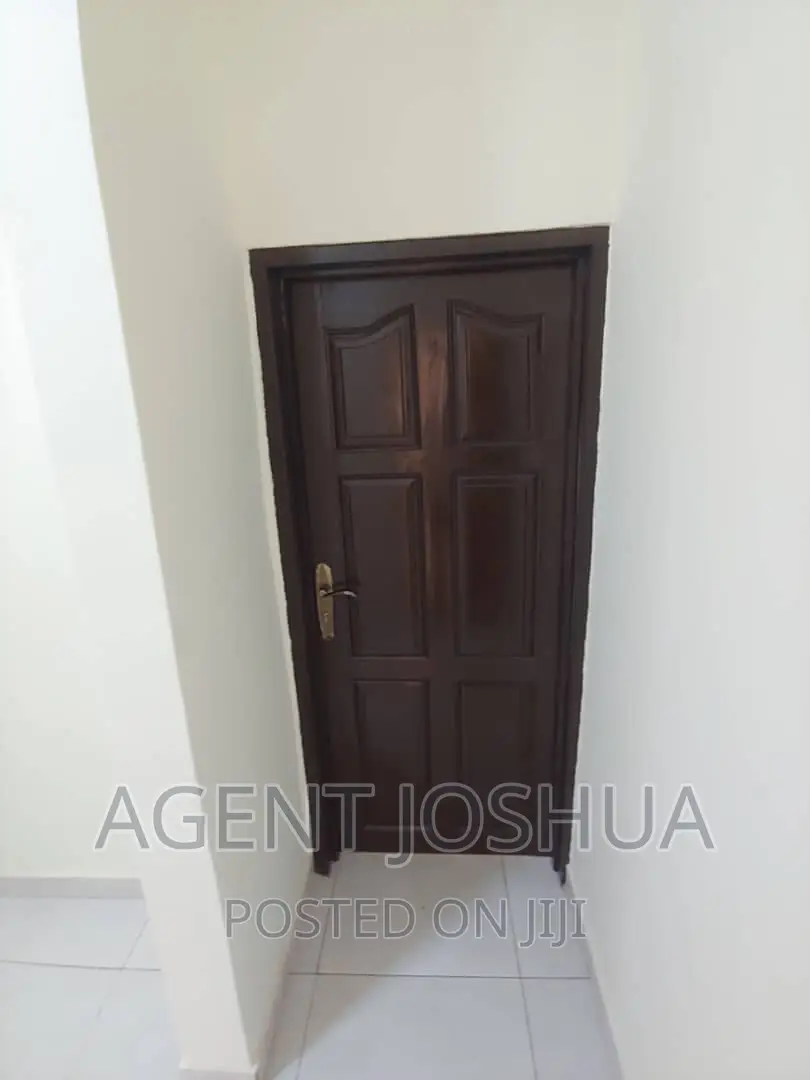 5bdrm House in Manet Court Estate, Spintex for rent