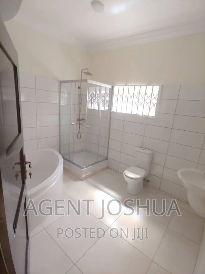 5bdrm House in Manet Court Estate, Spintex for rent