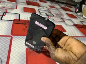 New Apple iPhone XR 64 GB Black
