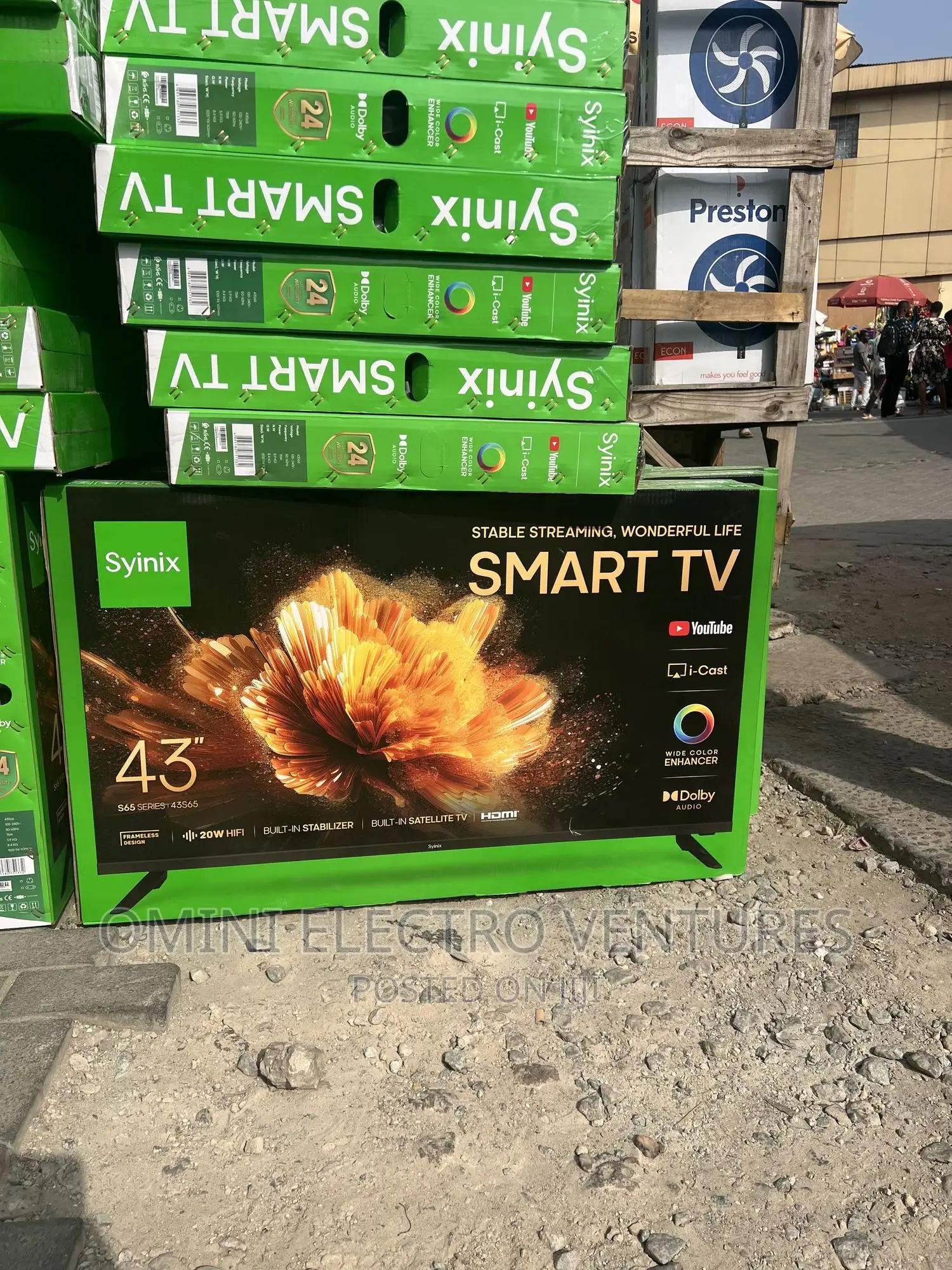 Brand New Synix 43 Smart Digital Satellite Tv