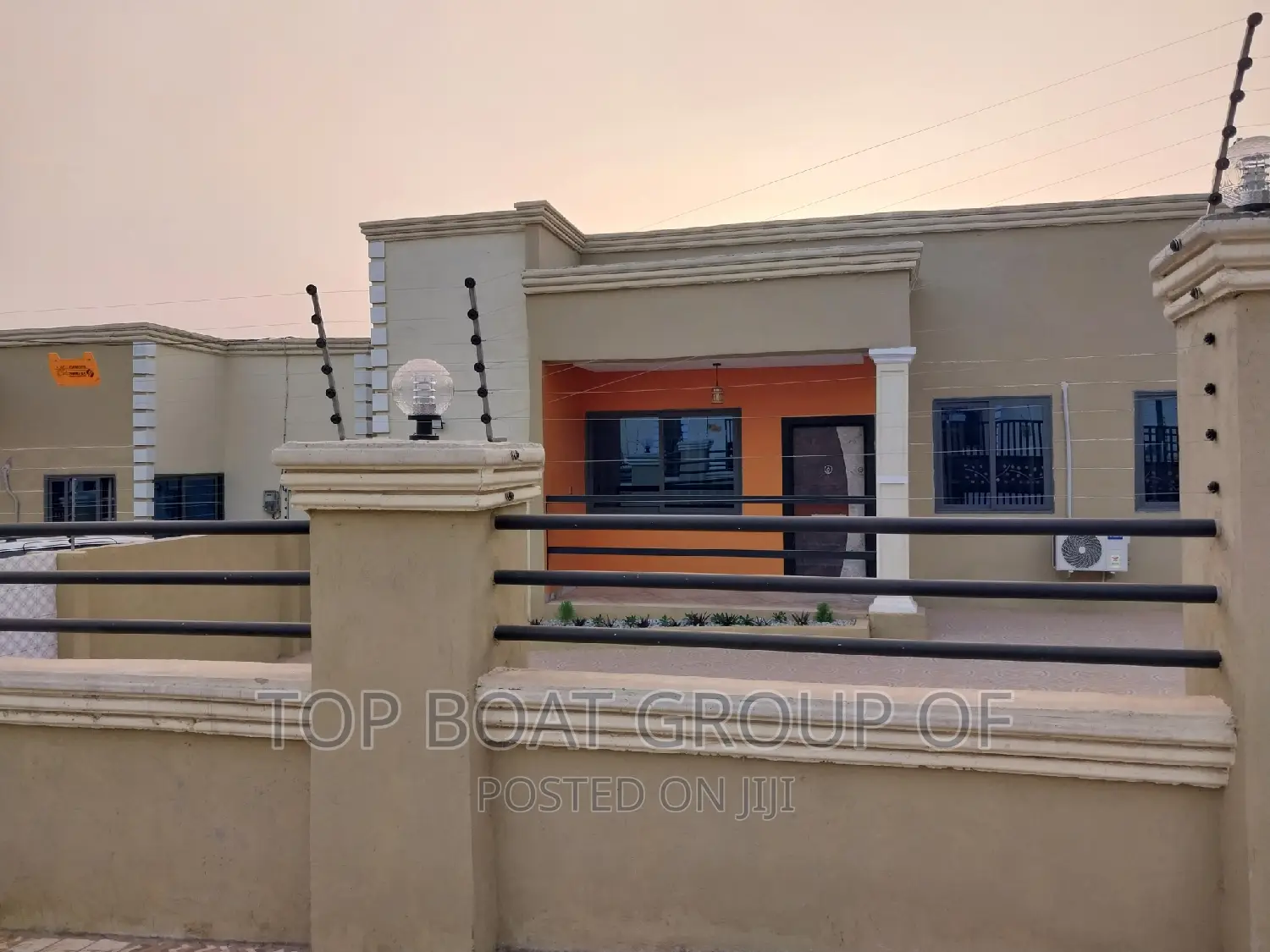 Furnished 4bdrm House in Top Boat Estate, Kumasi Metropolitan for sale