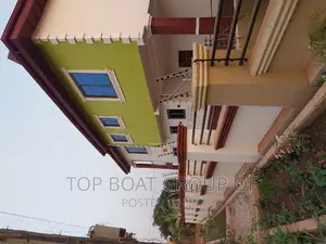 Furnished 5bdrm House in Top Boat Estate, Kumasi Metropolitan for sale