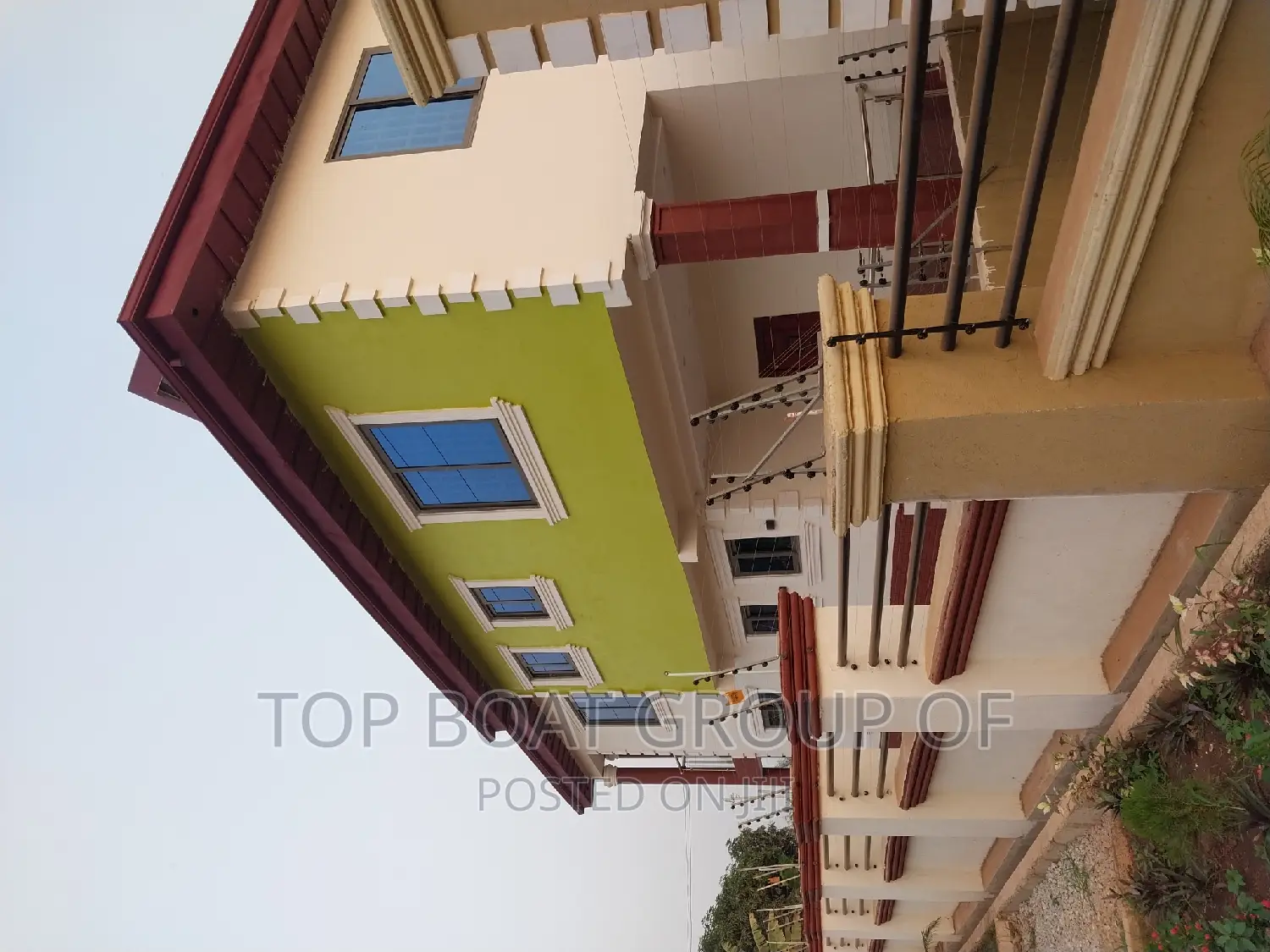 Furnished 5bdrm House in Top Boat Estate, Kumasi Metropolitan for sale