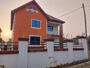 Furnished 5bdrm House in Top Boat Estate, Kumasi Metropolitan for sale