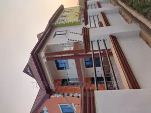 Furnished 5bdrm House in Top Boat Estate, Kumasi Metropolitan for sale