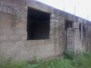 4bdrm House in Top Boat Estate, Kumasi Metropolitan for sale