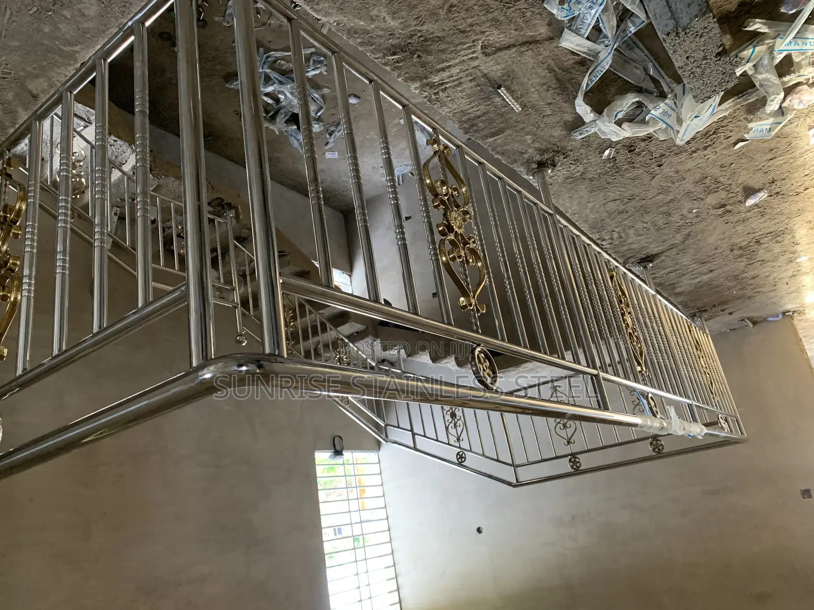 Stainless Balustrade and Gold Design