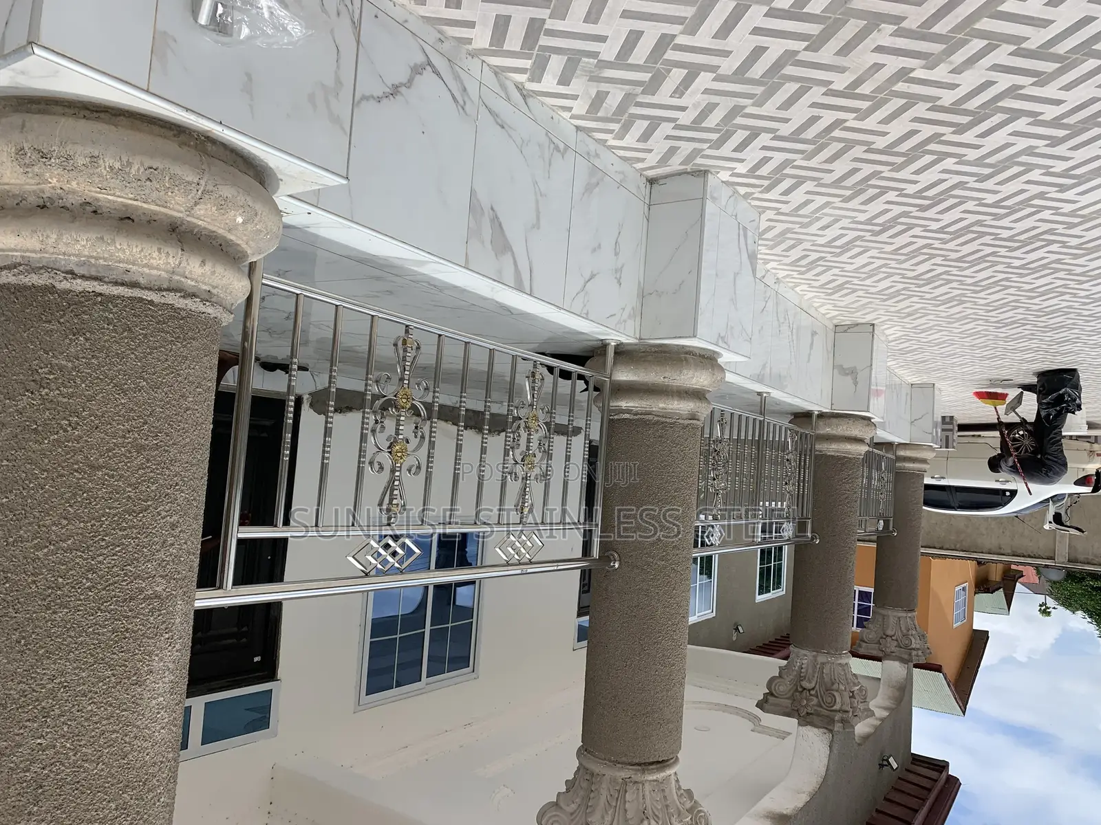 Stainless Balustrade and Gold Design