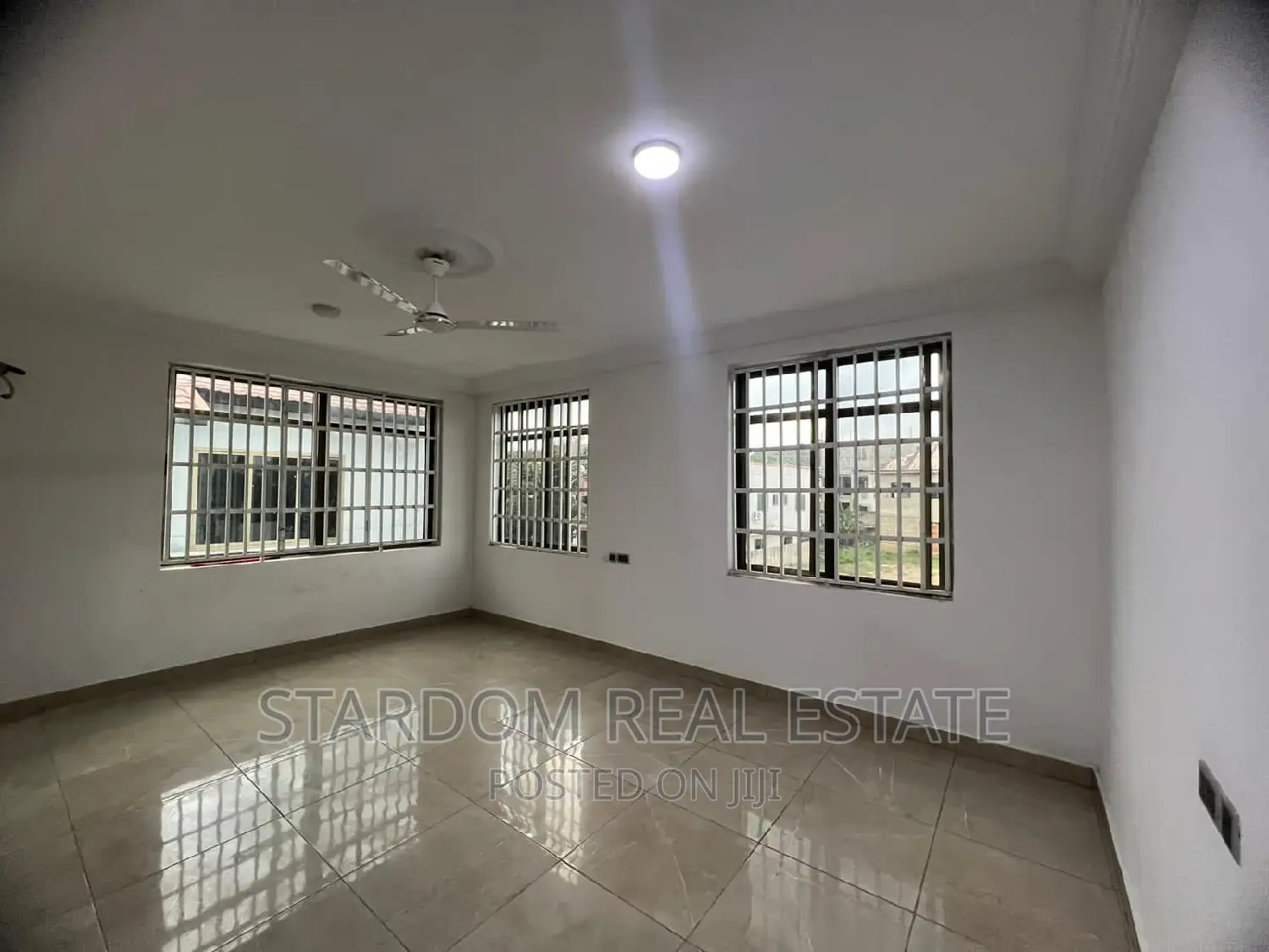 3bdrm Apartment in Adjiriganor for rent