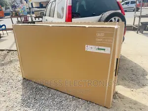 Glossy Slim Uhd Qled 85”Q60c Samsung Tv .,