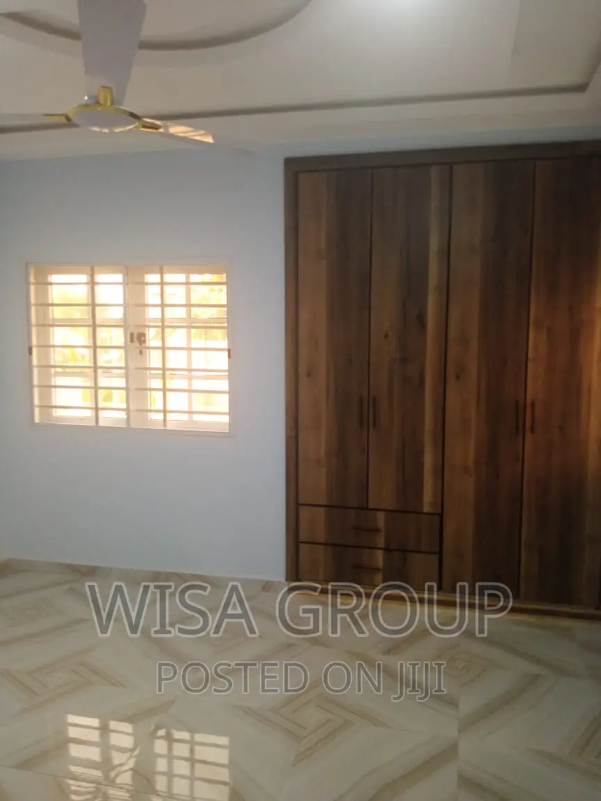 4bdrm Duplex in Wisa Groups, Last Stop for rent