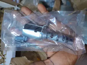 Toyota Carmy, Rav 4, Highlander, Tundra, VVT /Oil Sensor