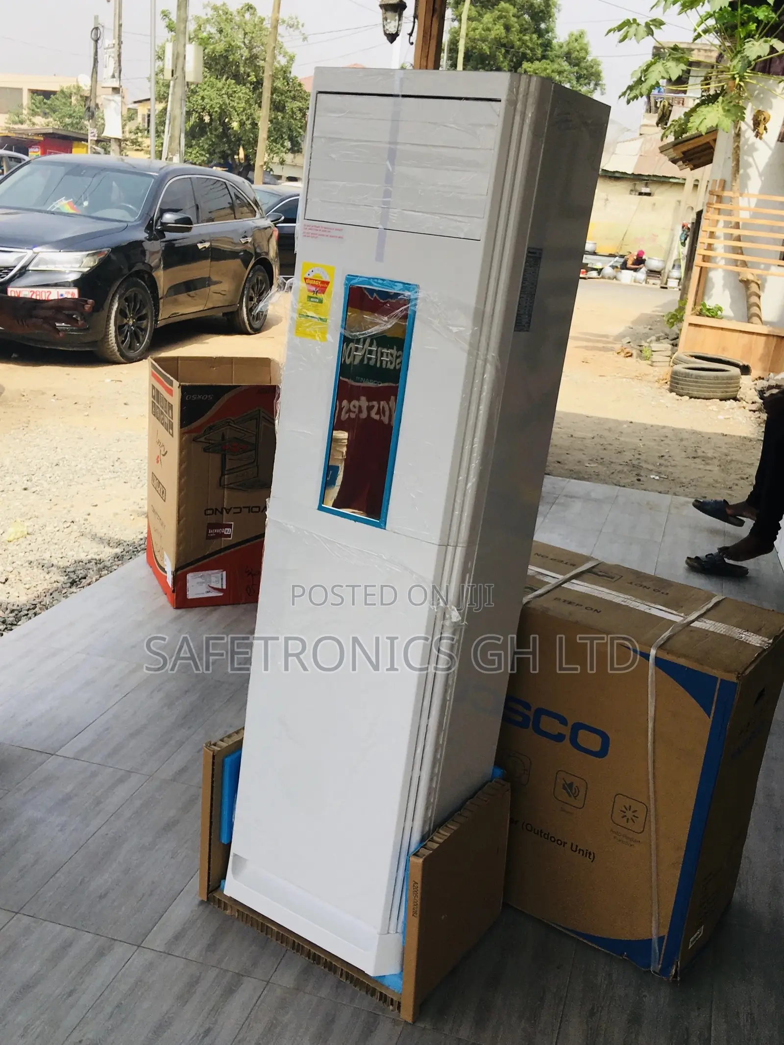 Standing Floor Nasco 2.5hp Split Gas White Airconditioner