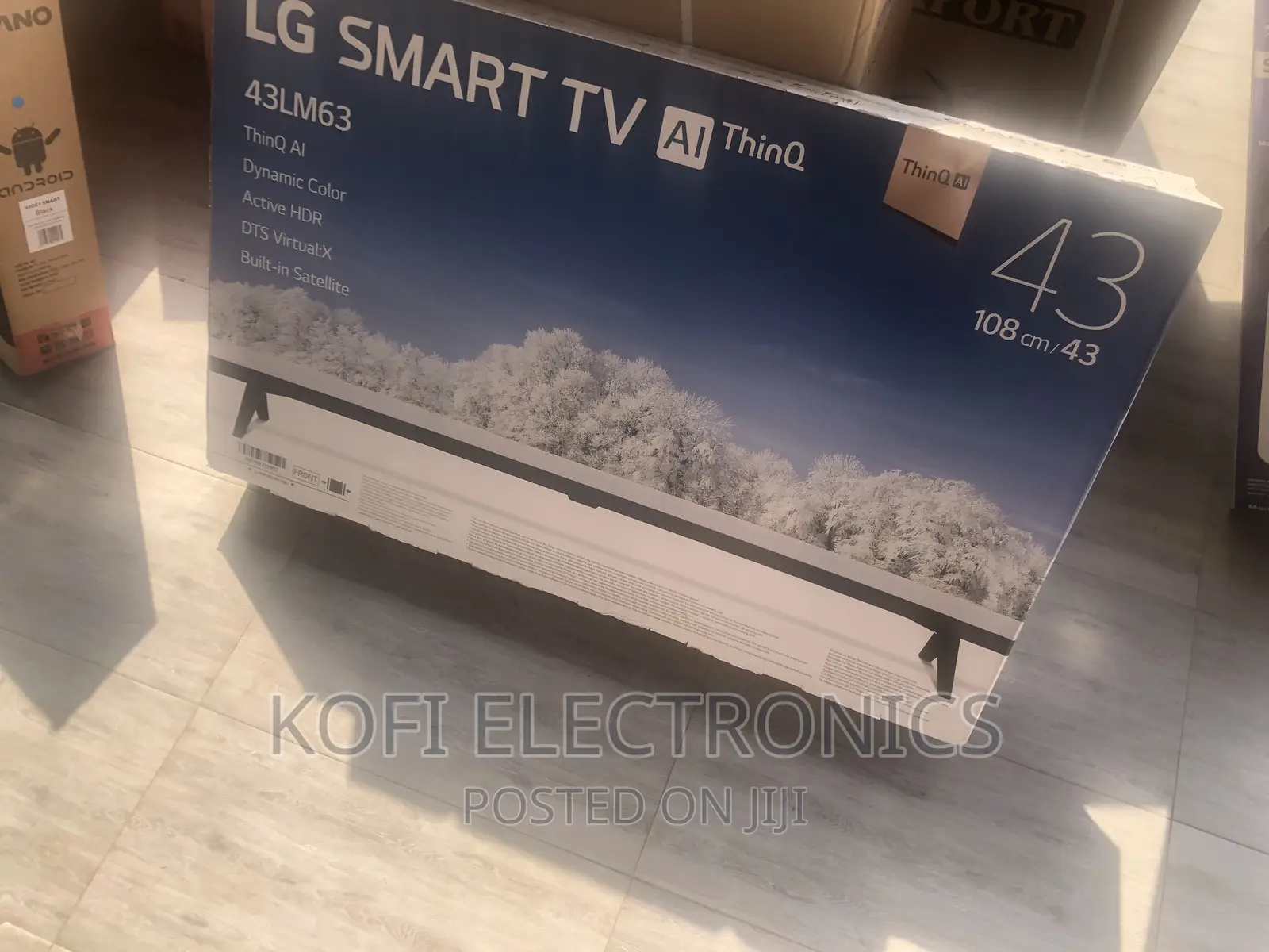 A Smart HDR LG 43" Digital Satellite Full HD TV - 43LM63