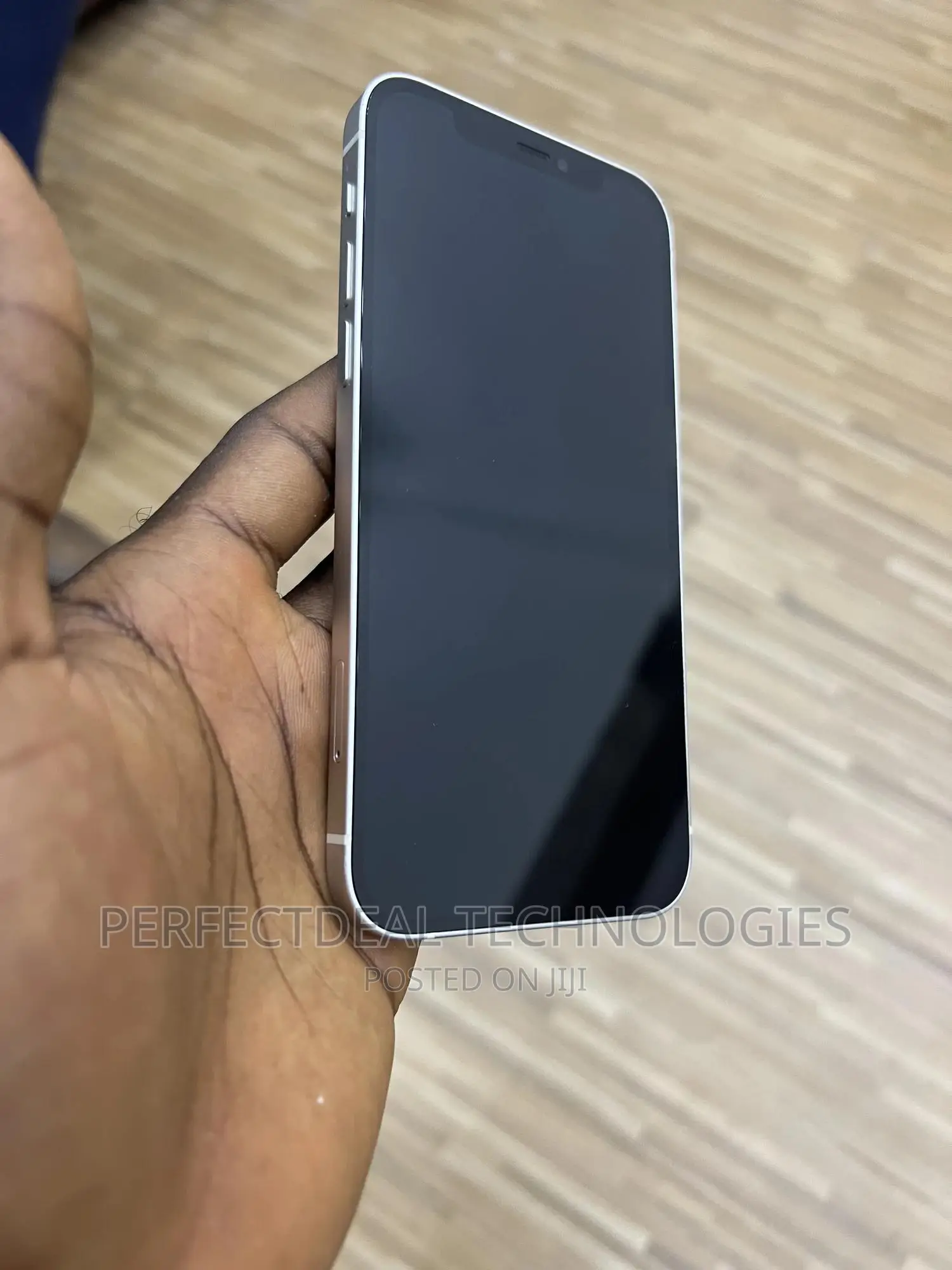 New Apple iPhone 12 128 GB White