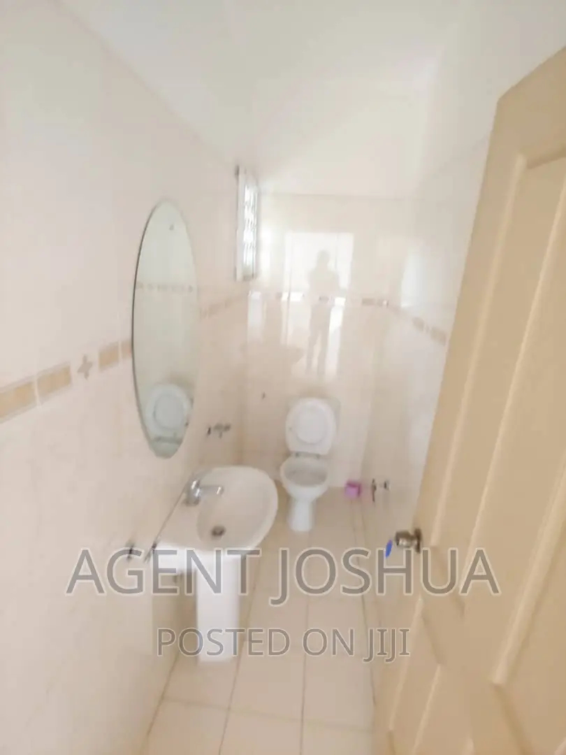 3bdrm House in Regimanuel Diamond, Spintex for rent