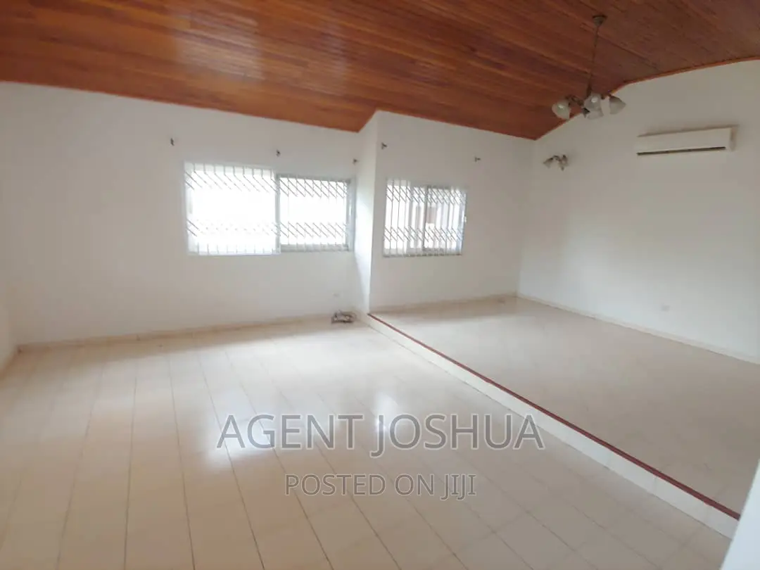 3bdrm House in Regimanuel Diamond, Spintex for rent