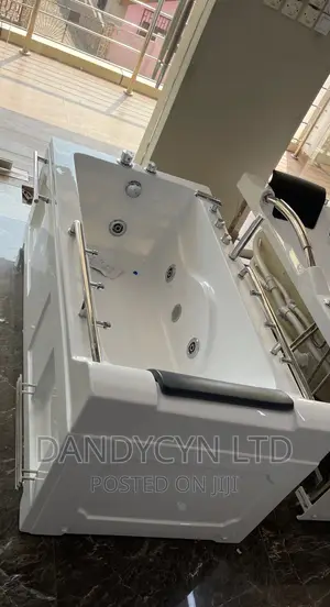 Jacuzzi Bathtub