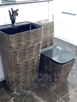 Executive Wc With Basin Gold Black