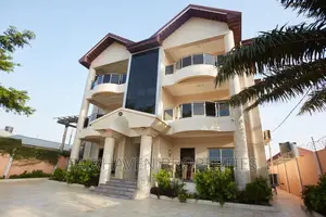 Fully Furnished 2bedrooms Apartments for Rent at Agbogba