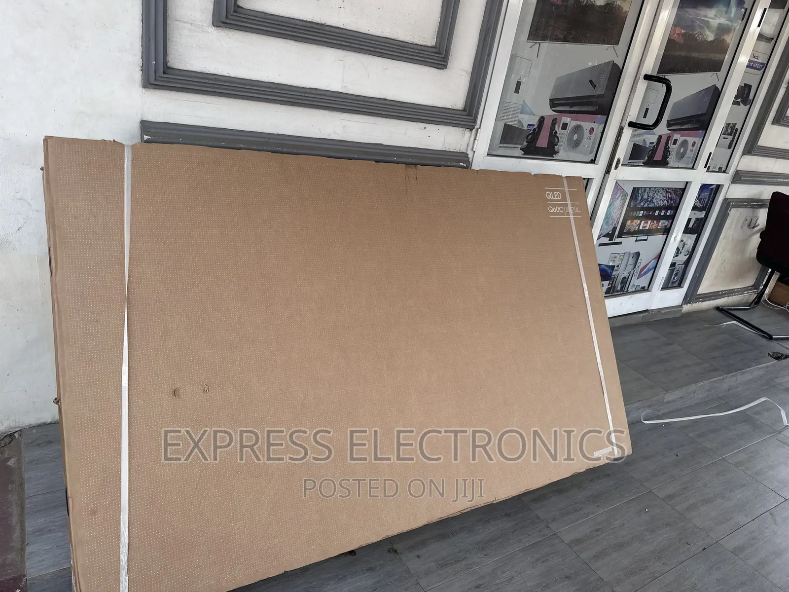 Mesmeric Slim Uhd Qled Samsung 85”Q60c Tv