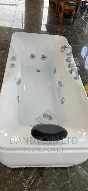 Stand-Alone Jacuzzi