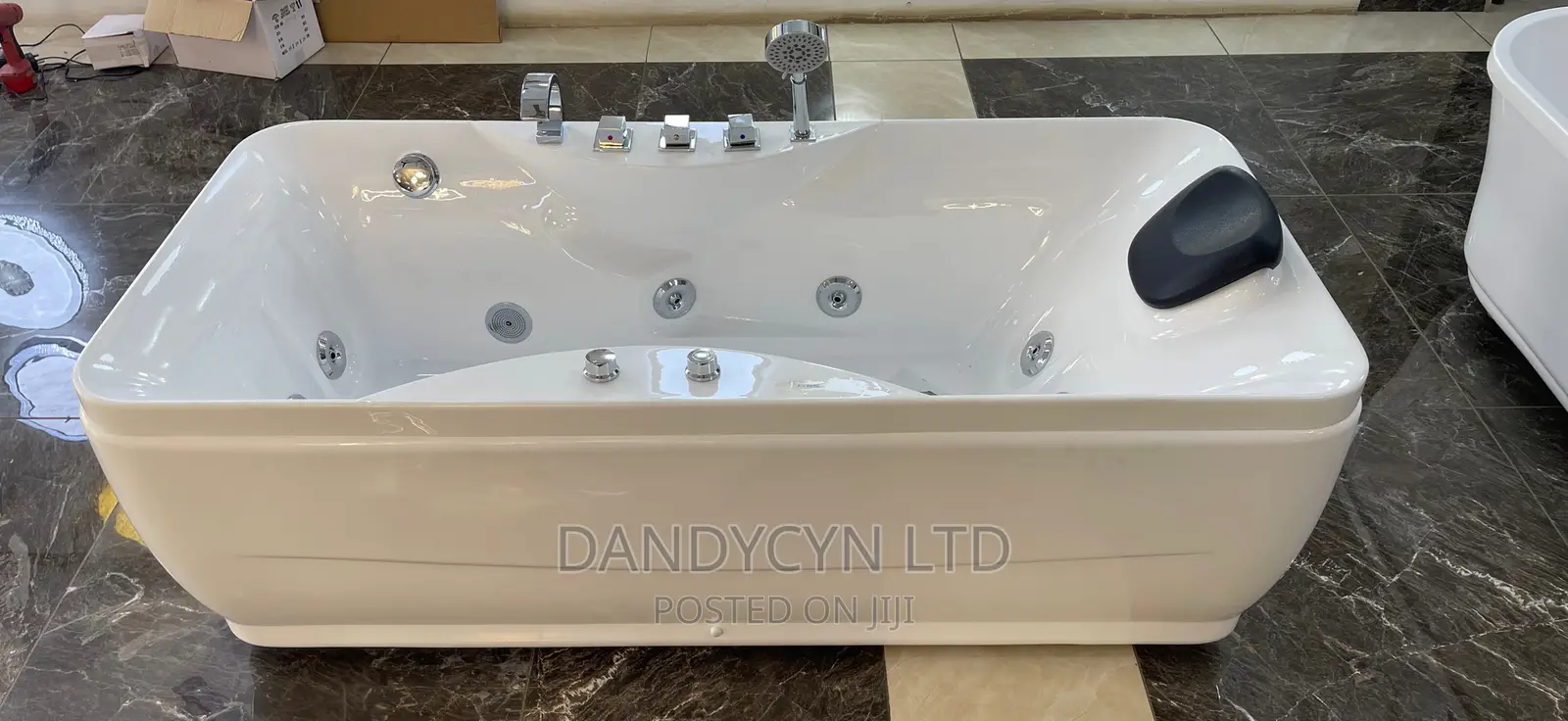 Stand-Alone Jacuzzi