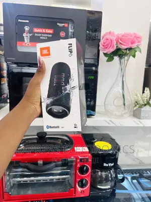 Cinematic Sound Effects JBL Flip 5 Bluetooth Speaker