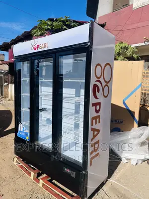 PVC-150 950L Display Fridge Pearl White 