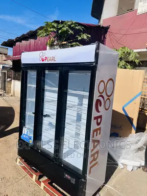 Showcase Display Fridge Pearl 3doors PVC-150