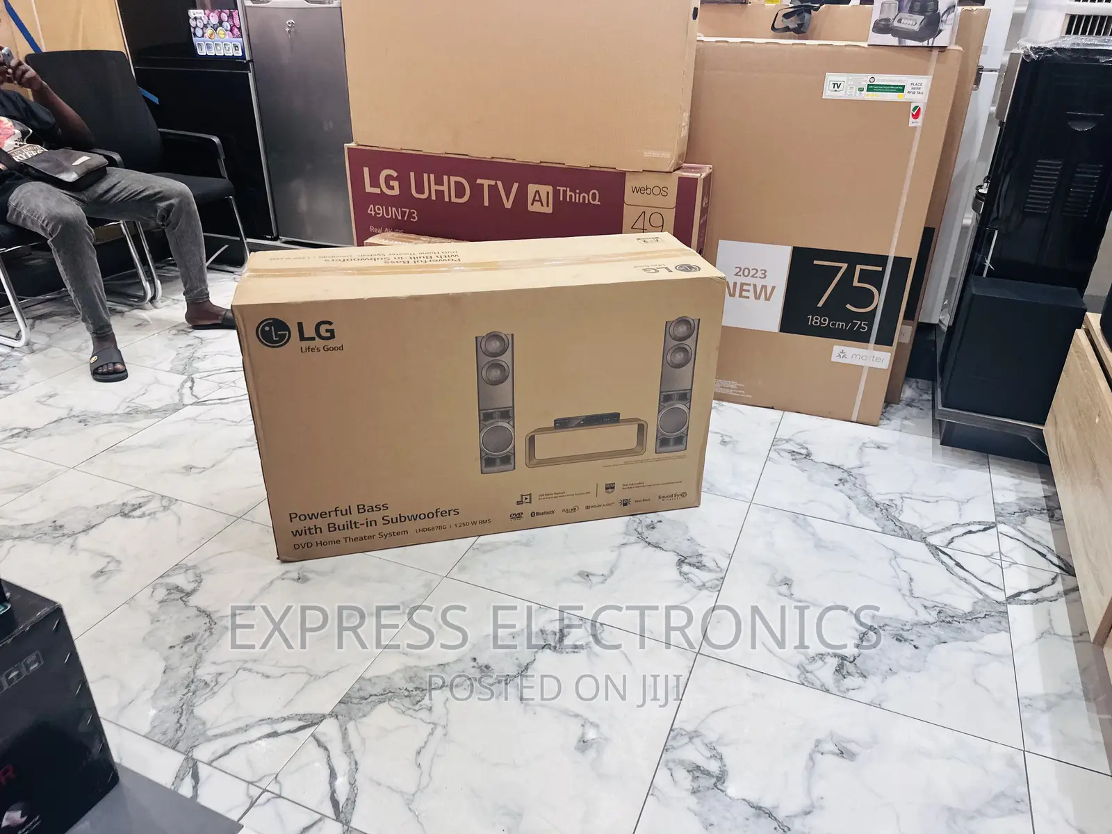 Inbuilt Subwoofer Home Theater LG LHD 687