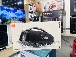 JBL Bluetooth Speaker Black Boombox 3 Glossy Sound Quality