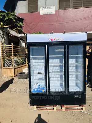 Three Doors Display Fridge Pearl PVC-150