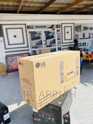 Classic Designed LG LHD 687 Bluetooth Home Theatre System.